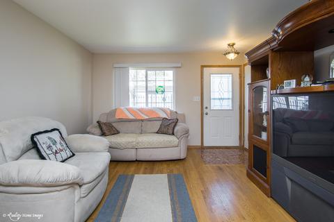 7249 S Ferdinand Ave, Bridgeview, IL 60455 photo 4