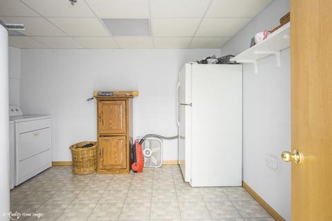 7249 S Ferdinand Ave, Bridgeview, IL 60455 photo 27