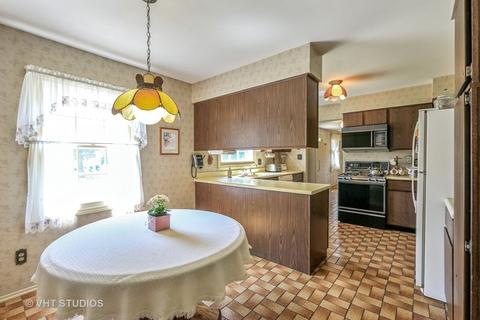 309 Circle Dr, Algonquin, IL 60102 photo 3
