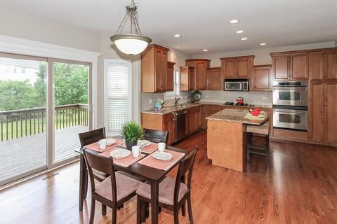 26136 Oakcrest Ln, Plainfield, IL 60585 photo 4