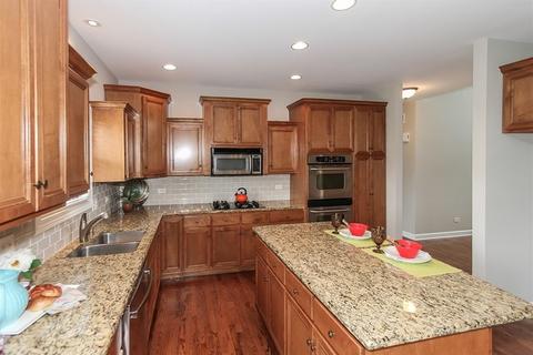 26136 Oakcrest Ln, Plainfield, IL 60585 photo 9