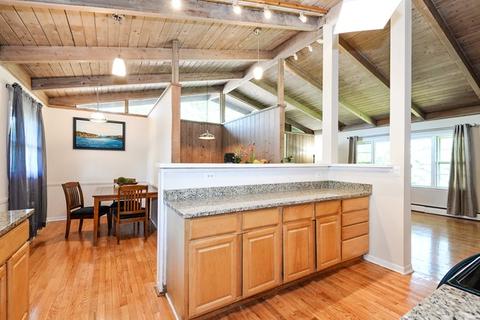 205 E Frontage Rd, Northfield, IL 60093 photo 5