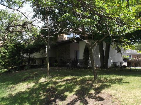 205 E Frontage Rd, Northfield, IL 60093 photo 1