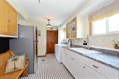 205 E Frontage Rd, Northfield, IL 60093 photo 17