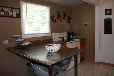 1121 Steinmann St, Dixon, IL 61021 photo 6