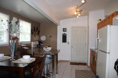 1121 Steinmann St, Dixon, IL 61021 photo 5