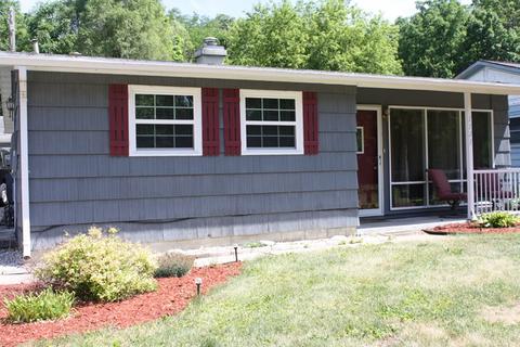1121 Steinmann St, Dixon, IL 61021 photo 1