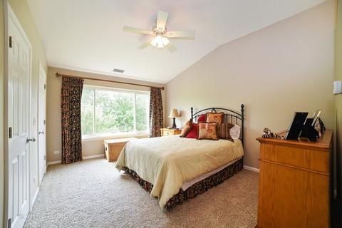 1307 Providence Cir, Elgin, IL 60120 photo 7