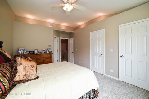 1307 Providence Cir, Elgin, IL 60120 photo 8
