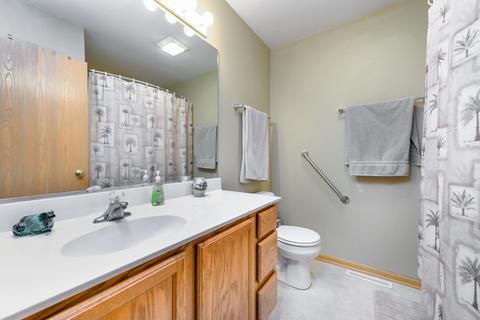 1241 Getzelman Trl, Algonquin, IL 60102 photo 13