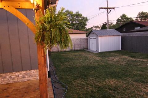 8432 S 78th Ave, Bridgeview, IL 60455 photo 23