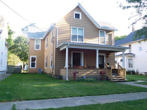 423 Maple Ave, Aurora, IL 60505 photo 2