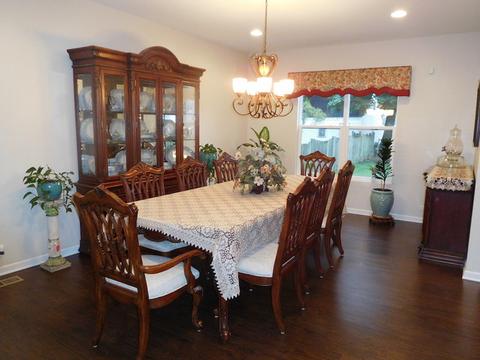 423 Maple Ave, Aurora, IL 60505 photo 9