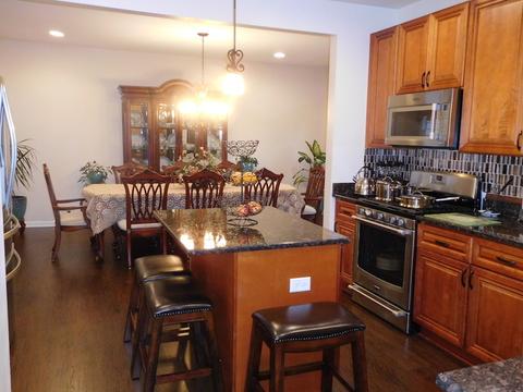 423 Maple Ave, Aurora, IL 60505 photo 13