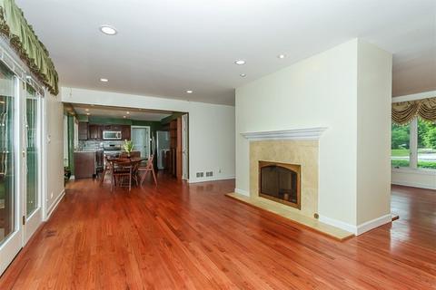 1 Pine Valley Rd, Rolling Meadows, IL 60008 photo 17