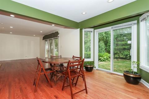 1 Pine Valley Rd, Rolling Meadows, IL 60008 photo 6