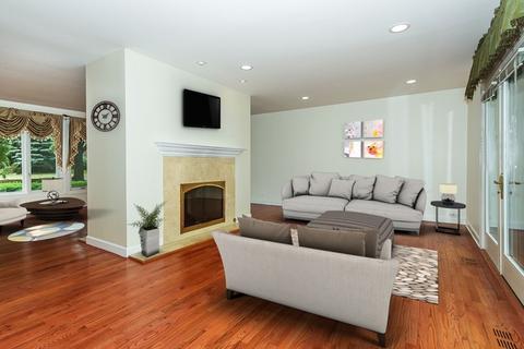 1 Pine Valley Rd, Rolling Meadows, IL 60008 photo 2