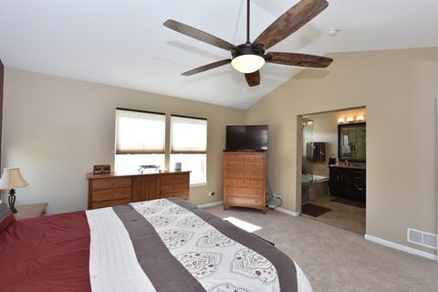 2948 Falling Waters Dr, Lindenhurst, IL 60046 photo 16