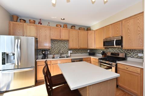 2948 Falling Waters Dr, Lindenhurst, IL 60046 photo 8