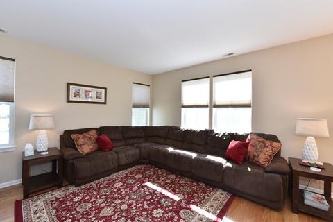 2948 Falling Waters Dr, Lindenhurst, IL 60046 photo 10