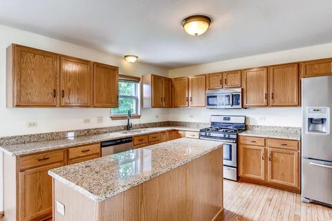 2015 Oakdale Estates Dr, Plainfield, IL 60586 photo 7