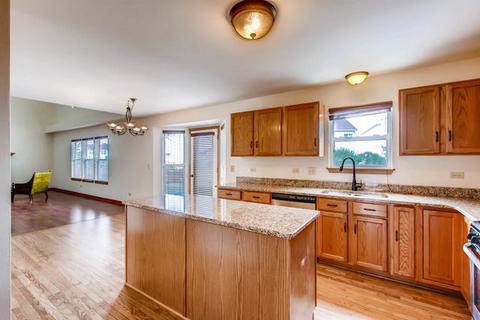 2015 Oakdale Estates Dr, Plainfield, IL 60586 photo 10