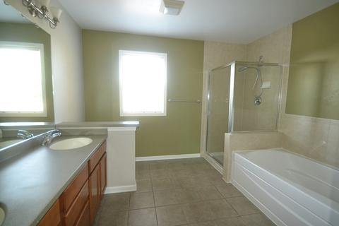 1413 Blume Dr, Elgin, IL 60124 photo 24