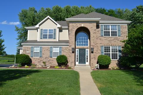 1413 Blume Dr, Elgin, IL 60124 photo 2