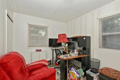596 Hammes Ave, Kankakee, IL 60901 photo 8