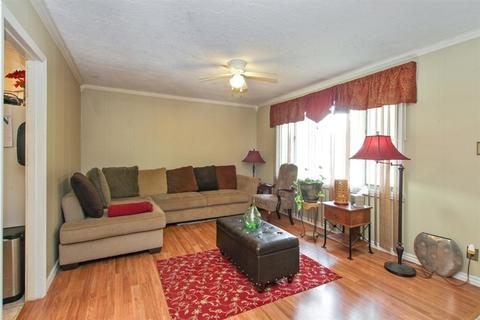 596 Hammes Ave, Kankakee, IL 60901 photo 2