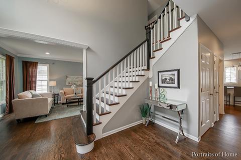 1043 E Jefferson Ave, Wheaton, IL 60187 photo 2