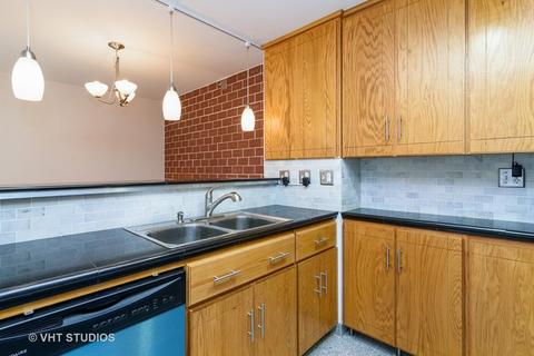 5600 Astor Ln #218, Rolling Meadows, IL 60008 photo 5