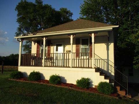 201 N Roberts St, Mark, IL 61340 photo 1