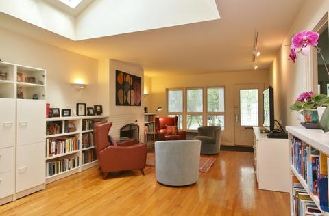 1116 W William St, Champaign, IL 61821 photo 6
