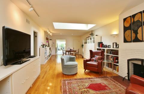 1116 W William St, Champaign, IL 61821 photo 3