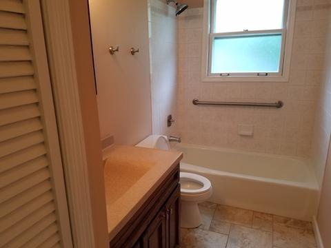 984 Hyacynth Ln, Bartlett, IL 60103 photo 11