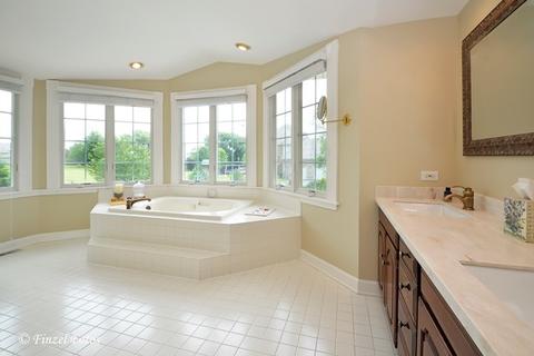 11 Willowmere Ave, South Barrington, IL 60010 photo 10