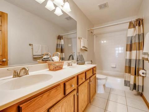 861 Bristol Dr, Algonquin, IL 60102 photo 18