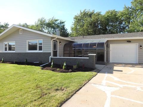 1250 Reckinger Rd, Aurora, IL 60505 photo 3