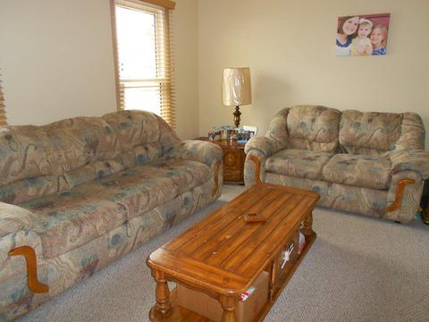 292 Pickett Ct, Bartlett, IL 60103 photo 2