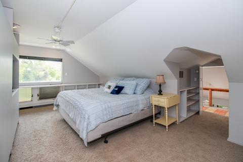 1107 W Daniel St, Champaign, IL 61821 photo 20