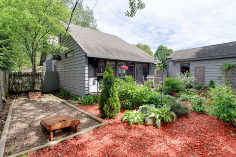 1107 W Daniel St, Champaign, IL 61821 photo 25