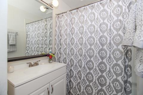 1107 W Daniel St, Champaign, IL 61821 photo 15