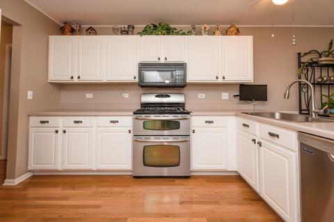 5803 Stonebridge Trl, Mchenry, IL 60050 photo 4