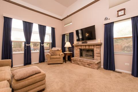 5803 Stonebridge Trl, Mchenry, IL 60050 photo 3
