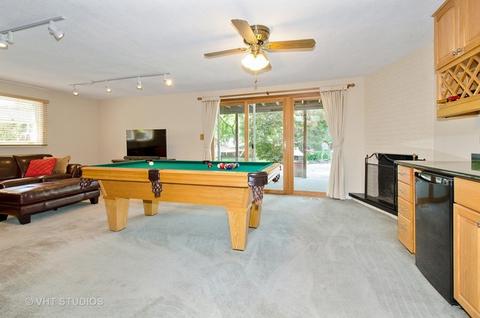 420 Michael Ct, Des Plaines, IL 60016 photo 6