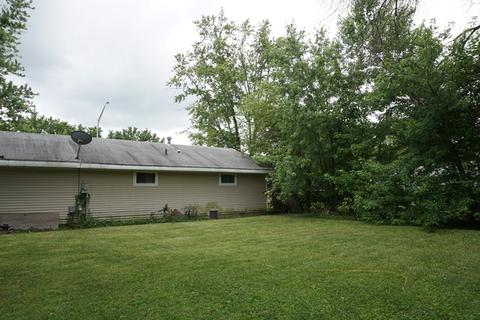 1525 Eater Dr, Rantoul, IL 61866 photo 4