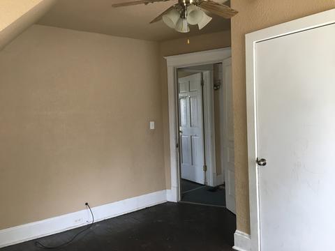 649 E Station St, Kankakee, IL 60901 photo 3