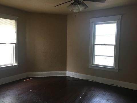 649 E Station St, Kankakee, IL 60901 photo 11