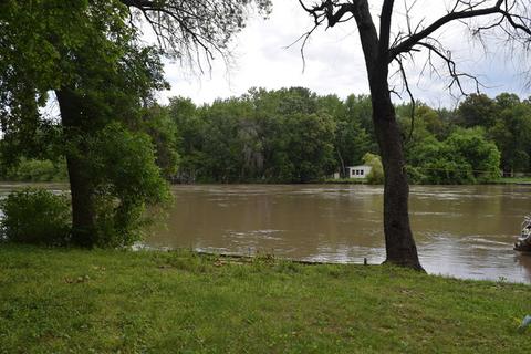 2817 River Rd, Kankakee, IL 60901 photo 2